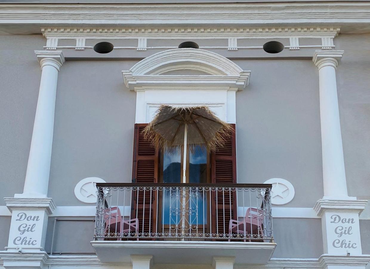 Don Gil Chic Hotel โปลีญาโนอามาเร ภายนอก รูปภาพ