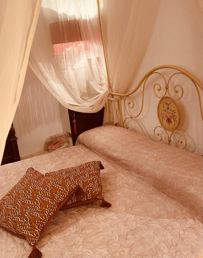 Don Gil Chic Hotel โปลีญาโนอามาเร ภายนอก รูปภาพ