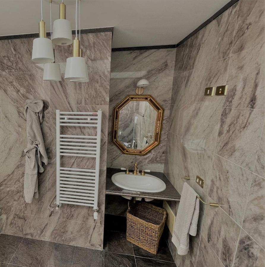 Don Gil Chic Hotel โปลีญาโนอามาเร ภายนอก รูปภาพ