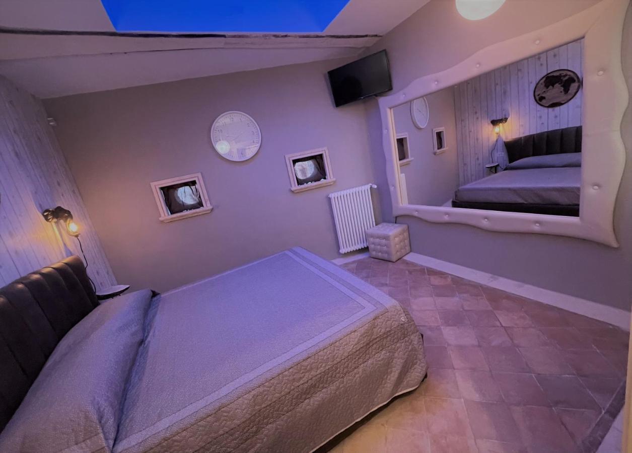Don Gil Chic Hotel โปลีญาโนอามาเร ภายนอก รูปภาพ